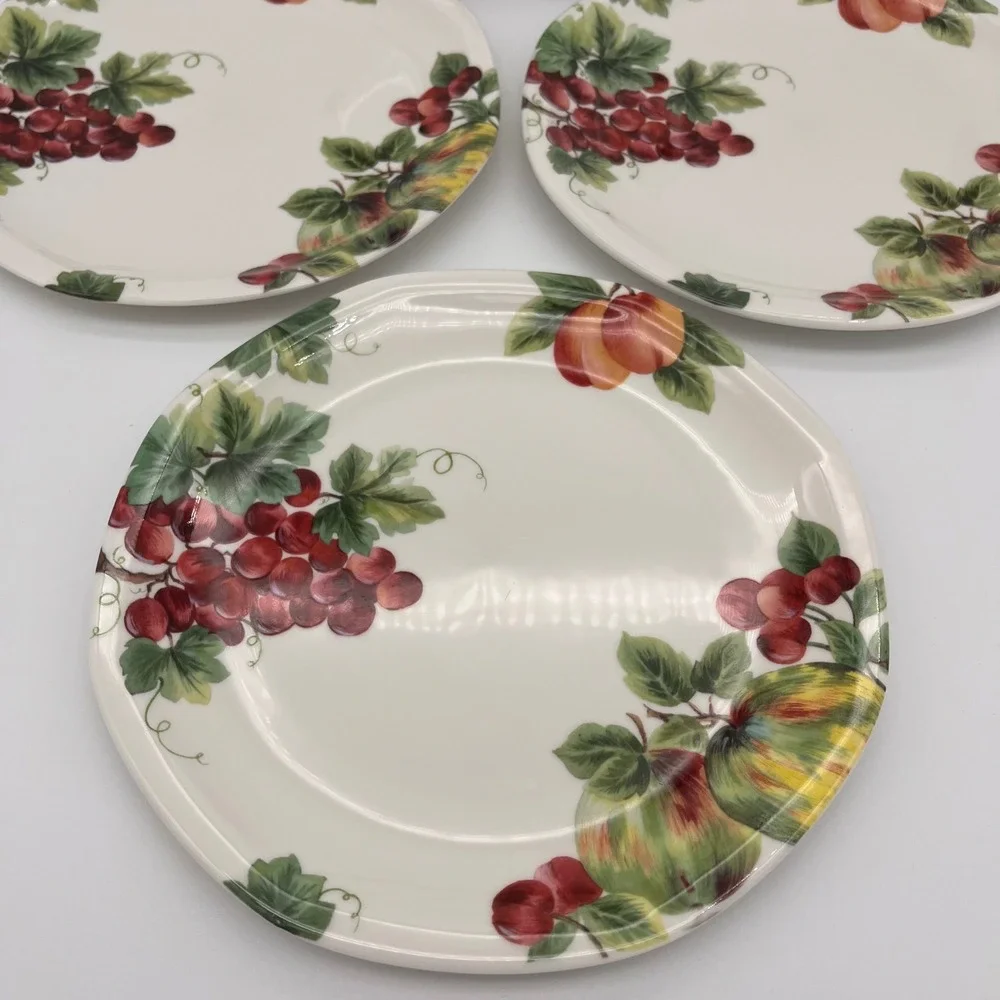 Royal Doulton Everyday Vintage Grape Salad Plates Set of 4 Fruit Fine China 8.25